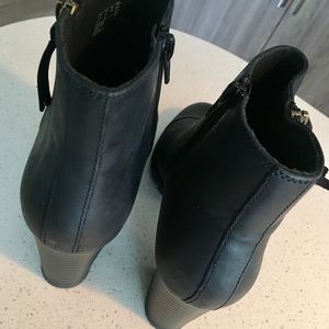 clarks verona peach boots